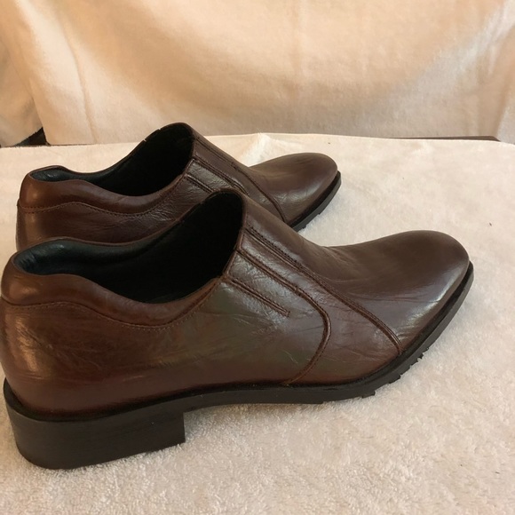 NWT DKNY Designer Men’s Shoes, Size 10.5 (U.S.) - Picture 2 of 8